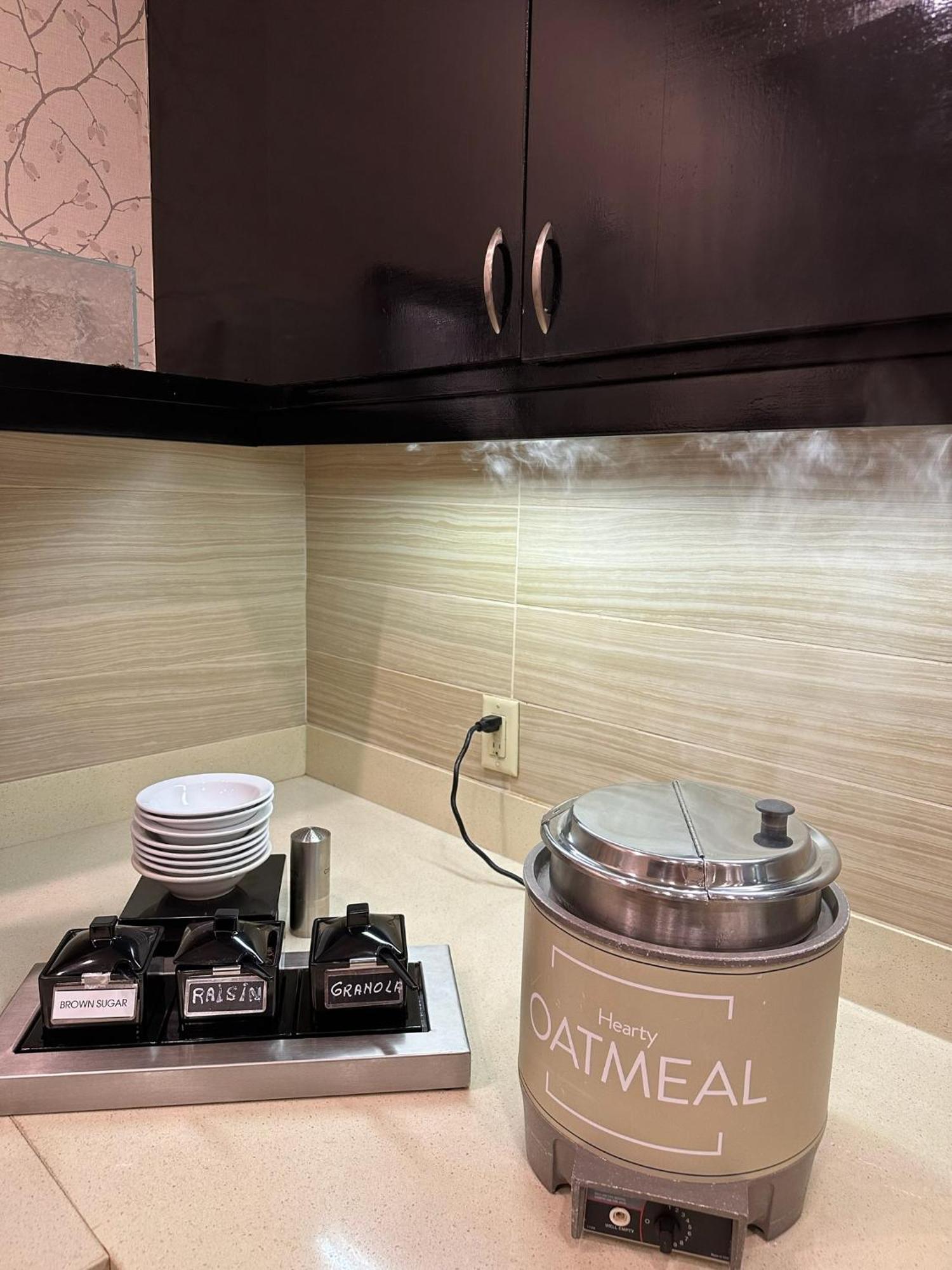 夏洛特巴兰坦区希尔顿惠庭套房酒店 外观 照片